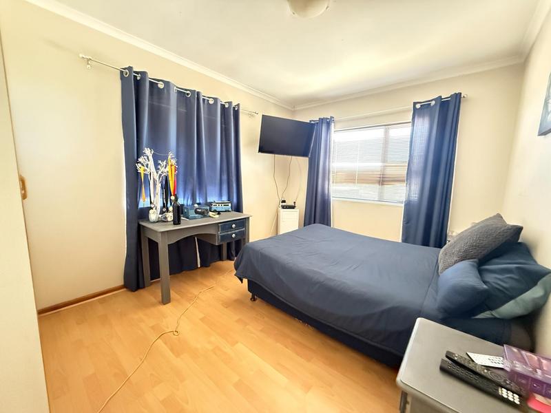 3 Bedroom Property for Sale in Tafelzicht Western Cape